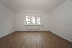 Moderne 3-Zimmer-Wohnung in ruhiger Lage – Max-Saupe-Straße 66, 9131 Ebersdorf, Chemnitz – Vorschaubild 1