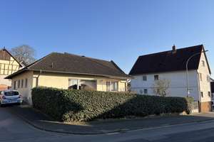 Einfamilienhaus mit 3 Garagen und Scheune in Friedberg (Hessen) – Beienheimer Straße 11, 61169 Friedberg (Hessen) – Vorschaubild 3