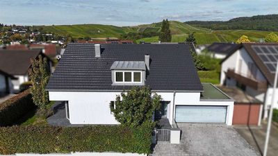 Licht, Raum und Weinberge  Exklusives Wohnen in Toplage von Flein