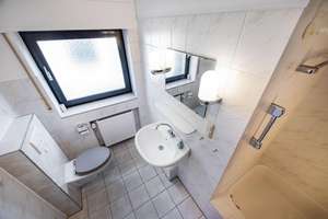Charmante Dachgeschosswohnung mit Dachterrassenoption – Die vollständige Adresse der Immobilie erhältst du vom Anbieter., 33613 Schildesche, Bielefeld – Vorschaubild 4