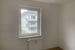 Großzügige 4-Zimmer-Wohnung mit Balkon, nach Sanierung – Beethovenstr. 36, 45128 Südviertel, Essen – Vorschaubild 5