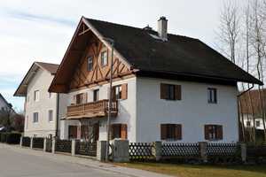 Charmantes Einfamilienhaus mit viel Platz und kompakter Gartenfläche – ruhig wohnen in Unterdietfurt – Rottal-Inn (Kreis) – Vorschaubild 2