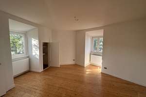 Beste Innenstadtlage: helle, kernsanierte  2-Zimmer-Wohnung