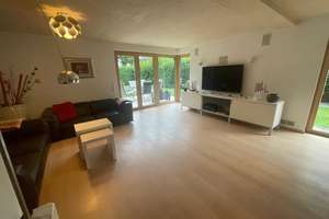 Zuhause mit viel Platz in einem gepflegten Eckreihenhaus in München – Kerbelweg 7, 80995 Lerchenau-West, München – Vorschaubild 3