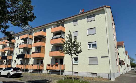 Modernes Wohnen in MA-Rheinau: Geräumige 4-Zimmerwohnung mit optimalem Grundriss