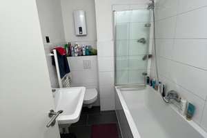 Helle 2-Zimmer-Wohnung im 4. OG in Düsseldorf-Heerdt Telefonnummer 015754146298 – Heerdter landstr 36, 40549 Heerdt, Düsseldorf – Vorschaubild 7