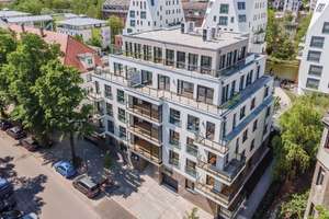 Erdgeschoss 3-Raum-Wohnung mit zwei Terrassen in Schleußig