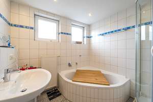Gepflegte Maisonette-Wohnung in gefragter Lage im Marschwegviertel – Die vollständige Adresse der Immobilie erhältst du vom Anbieter., 26131 Eversten, Oldenburg (Oldenburg) – Vorschaubild 8