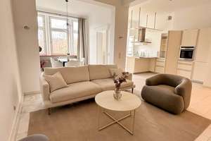 Schöne 3,5-Zimmer-Altbau-Wohnung mit Sonnenterrasse und Stellplatz