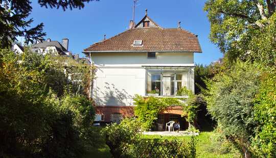 Bild von Romantischer Altbau in Bestlage mit schönem Garten!