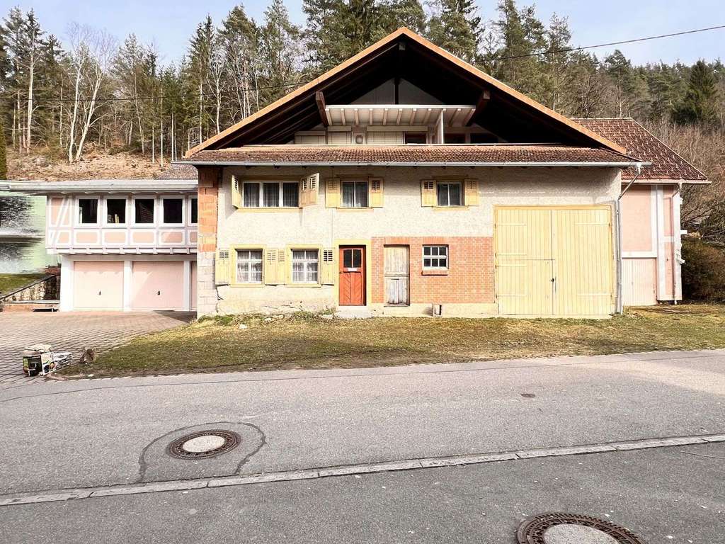 Immobilie in Stühlingen - Stattliches Wohnhaus mit viel Nutzfläche - Bild 4