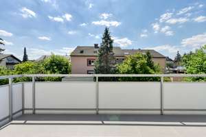 +++ zentral & ruhig - sonniger Süd-Balkon - hochwertig modernisiert - EBK-Übernahme möglich +++ – Melchiorstraße 9, 70439 Stammheim-Süd, Stuttgart – Vorschaubild 3