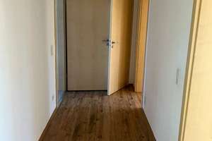 Großzügige 2,5-Zimmer mit Terrasse, Wanne, Dusche und Laminat und in guter Lage!  – Lichtenauer Straße 47, 9131 Ebersdorf, Chemnitz – Vorschaubild 4