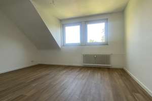 ERSTBEZUG nach Sanierung am Stadtwald: 3Z.-Maisonette + gr. Wohnküche + gr. Loggia (15qm) – Engerstr. 71, 47800 Bockum, Krefeld – Vorschaubild 9