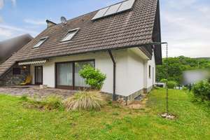 3-Zimmer Dachgeschoss-Wohnung in Aschaffenburg – Die vollständige Adresse der Immobilie erhältst du vom Anbieter., 63743 Gailbach, Aschaffenburg – Vorschaubild 3