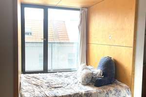 Sonnige Top Floor Studio mit Balkon 2 - 7 Monate – Die vollständige Adresse der Immobilie erhältst du vom Anbieter., 10247 Friedrichshain, Berlin – Vorschaubild 1