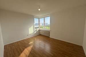 große familienfreundliche 3,5-Zimmer-Wohnung in zentraler Lage von Neuperlach  – Adenauerring 20, 81737 Neuperlach, München – Vorschaubild 5