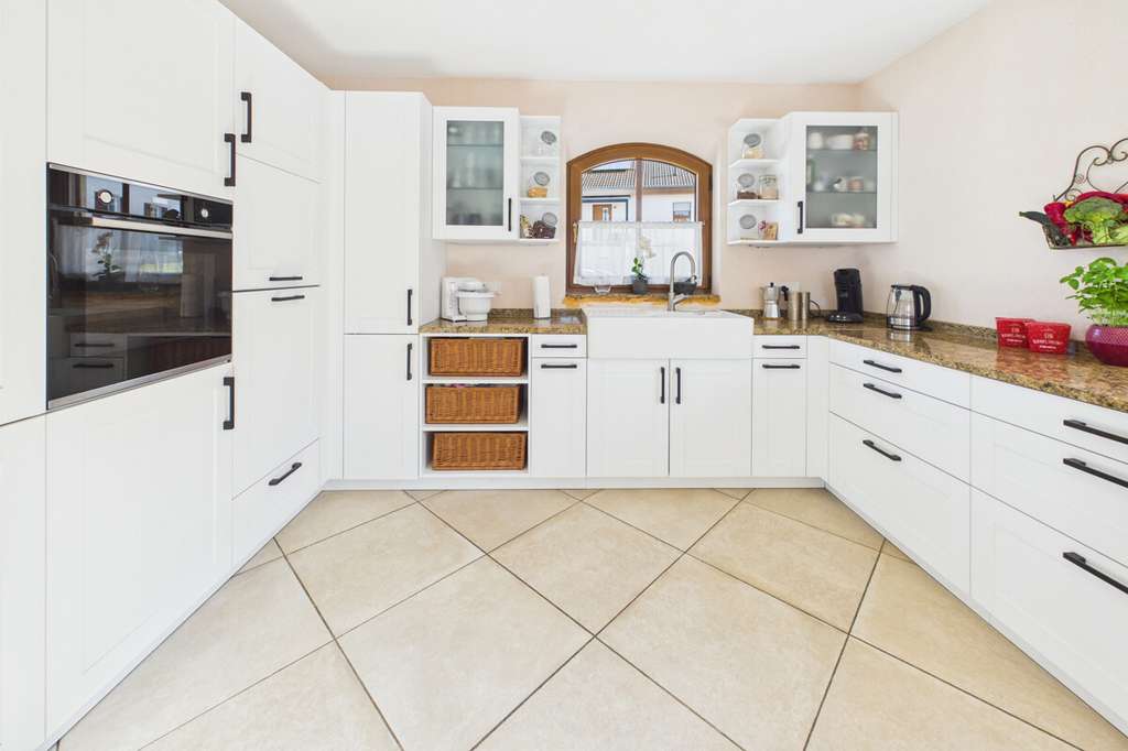 Immobilie in Schöndorf - Stilvolles Einfamilienhaus mit traumhaftem Weitblick - Bild 4