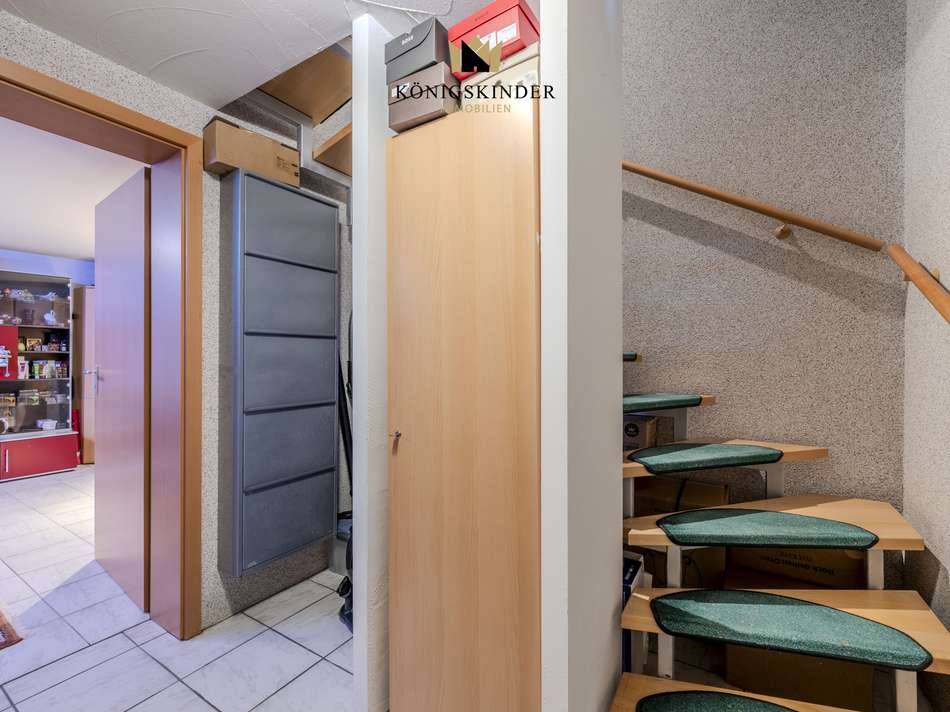 Treppenhaus mit Zugang zum vol