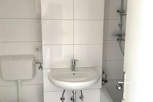 Bezugsfrei. Frisch renoviert. Bereit. / Available now. Renovated. Ready for you. – Weidenstraße 9, 59872 Meschede – Vorschaubild 8