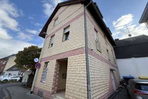Saniertes 2-Etagen-Haus mit 125 m² Wohnfläche in zentraler Lage von Frechen – Die vollständige Adresse der Immobilie erhältst du vom Anbieter., 50226 Frechen – Vorschaubild 2