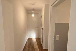 Geschmackvolle, sanierte 1-Zimmer-Wohnung mit gehobener Innenausstattung mit EBK in München Solln – München – Vorschaubild 4