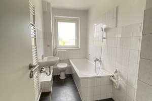 NEU renovierte 3-Raum-Wohnung in Jessin bei Grimmen mit Garten und Garage – Jessiner Dorfstraße 5, 18507 Grimmen – Vorschaubild 8