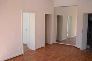 Schöne große 3 Zimmer-Wohnung mit begehbarem Kleiderschrank mitten in der City!!! – Augustastr. 4, 45879 Altstadt, Gelsenkirchen – Vorschaubild 4