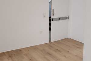 "Ihr neues Zuhause: Stilvolle 3-Zimmer-Wohnung mit Einbauküche!" – Leimbachweg 26, 51069 Köln – Vorschaubild 2