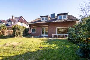 BEREIT FÜR EIN NEUES KAPITEL: ARCHITEKTENHAUS IN GUTER LAGE. – Die vollständige Adresse der Immobilie erhältst du vom Anbieter., 22397 Wohldorf-Ohlstedt, Hamburg – Vorschaubild 16