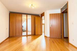 Gemütlich, großzügig, besonders: Dachgeschosswohnung mit Sauna und Garage – Die vollständige Adresse der Immobilie erhältst du vom Anbieter., 74081 Horkheim, Heilbronn – Vorschaubild 13