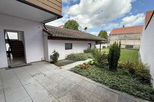 Willkommen daheim! Tolles 2-FH mit 2 sep. Eingängen, 2 Garagen, Balkon, Terrasse und schönem Garten – Die vollständige Adresse der Immobilie erhältst du vom Anbieter., 76706 Dettenheim – Vorschaubild 9