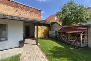 Zweifamilienhaus mit Garten, Garagen und Ausbaupotenzial – Ideal für Familien & Kapitalanleger – Die vollständige Adresse der Immobilie erhältst du vom Anbieter., 6862 Roßlau, Dessau-Roßlau – Vorschaubild 4