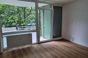 Komplett modernisiertes 1-Zimmer-Apartment mit Balkon in Köln-Zollstock – Bremsstraße 2, 50969 Zollstock, Köln – Vorschaubild 2