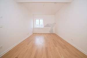 Helle, großzügige 3 Zimmer Wohnung im Kulturpalast Rabenstein - Tageslichtbad, Balkon, TG-Stellplatz – Pelzmühlenstraße 26, 9117 Rabenstein, Chemnitz – Vorschaubild 12