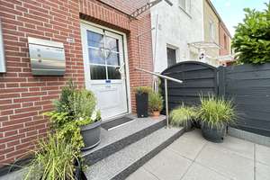 Reihenmittelhaus mit schönem Garten und Garage – Die vollständige Adresse der Immobilie erhältst du vom Anbieter., 23556 Sankt Lorenz Nord, Lübeck – Vorschaubild 2