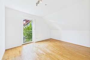 Großes freistehendes Einfamilienhaus seitlich der Biebricher Allee, hochwertige Ausstattung – Die vollständige Adresse der Immobilie erhältst du vom Anbieter., 65203 Biebrich, Wiesbaden – Vorschaubild 11