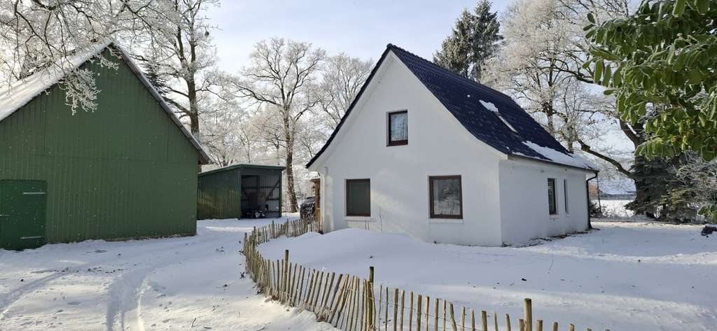 Immobilie in Stinstedt - Landidylle mit Platz für Pferde & Hobbys - Bild 1