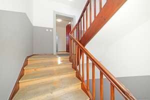 Gemütlicher Altbau direkt am Park. Helle 3-Zi-Whg mit großer Wohnküche & Balkon zum ruhigen Innenhof – Die vollständige Adresse der Immobilie erhältst du vom Anbieter., 80993 Alt-Moosach, München – Vorschaubild 2