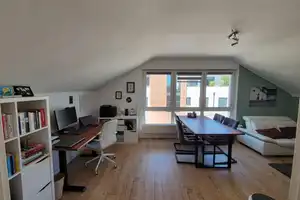 Möblierte 2-Zimmer-Wohnung in Köln-Bayenthal, 1050€ warm, saniert – Hebbelstr. 46, 50968 Köln – Vorschaubild 1