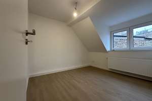 Modernisierte Altbauwohnung in bester Innenstadtlage! – Die vollständige Adresse der Immobilie erhältst du vom Anbieter., 76133 Innenstadt-West, Karlsruhe – Vorschaubild 11