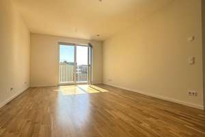 Helle 2-Zimmerwohnung mit Sonnenbalkon zum Innenhof * Einbauküche * in Moabit – Beusselstraße 31b, 10553 Moabit, Berlin – Vorschaubild 1