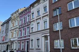 zentrales Mehrfamilienhaus in ruhiger Lage