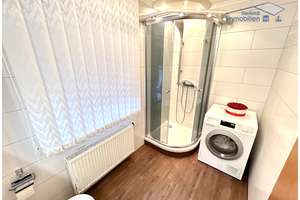 Luxuriöses Familiendomizil mit Doppelgarage und großzügigem Grundstück im eleganten Design – Die vollständige Adresse der Immobilie erhältst du vom Anbieter., 86830 Schwabmünchen – Vorschaubild 8