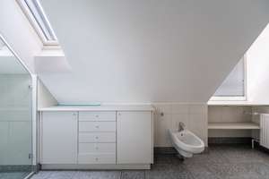 Wohnen zwischen Natur und urbaner Nähe – Dachgeschosswohnung mit Galerie und zwei Balkonen – Die vollständige Adresse der Immobilie erhältst du vom Anbieter., 80939 Obere Isarau, München – Vorschaubild 20