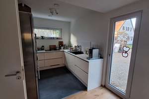 Neubau, schönes, direkt am Stadtpark gelegenes 5-Zimmer-Haus München Pasing mit Garten u Einbauküche – Am Stadtpark 35e, 81243 Pasing, München – Vorschaubild 11