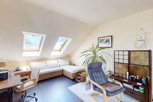 Gepflegte Zwei- bis Drei-Zimmer-Dachgeschosswohnung mit Dachloggia – 60528 Niederrad, Frankfurt am Main – Vorschaubild 4