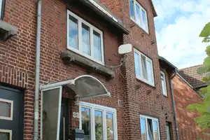 Modernisiertes Reihenhaus mit Küche und Wintergarten – Elmschenhagen, Kiel, 24147 Kiel – Vorschaubild 3