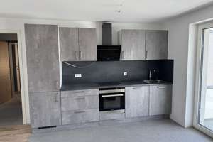 2x Erstbezug | Sonnige 3,5-Zimmer Wohnung | Einbauküche | Balkon | Einzelgarage | KFW55 | ER-Zentrum – Anton-Bruckner-Straße 8, 91052 Röthelheim, Erlangen – Vorschaubild 3