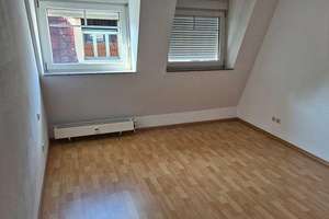 Schicke 3 Zimmer Wohnung im Dachgeschoss mit Balkon – Deubener Straße 33, 1159 Löbtau-Süd, Dresden – Vorschaubild 19